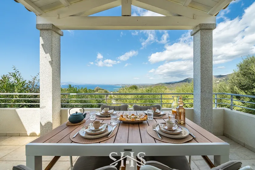 Villa Eden • Relaxing athmosphere w/ shared pool - Image 1