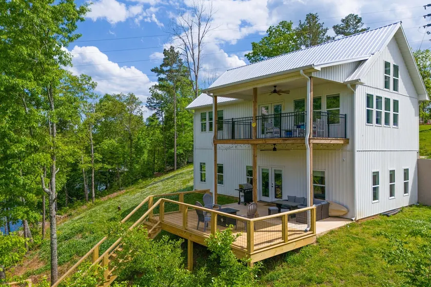 Lakefront Oasis! Grill | Kayaks| Deck| Dock| Views - Image 1