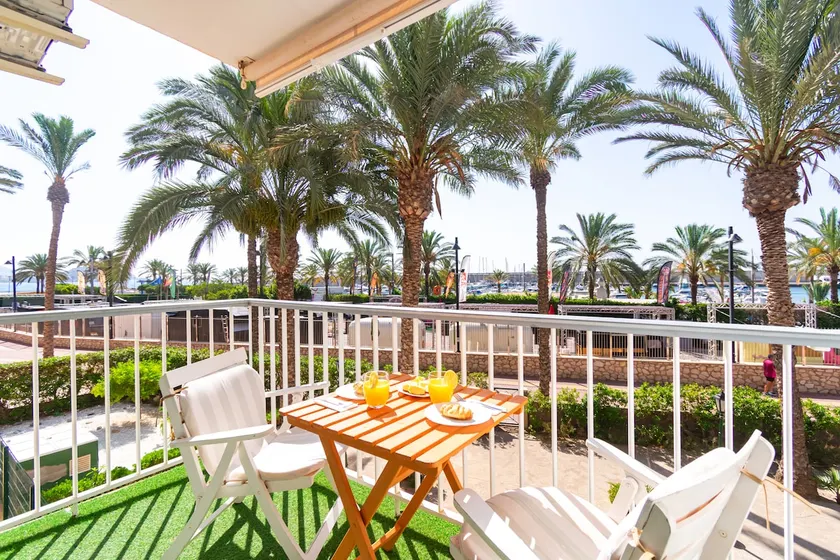 Oceanfront Paradise with Pool -By Aloha Palma - Image 1
