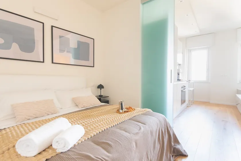 Modern Stylish Apartment - Isola & Central Station - Image 1