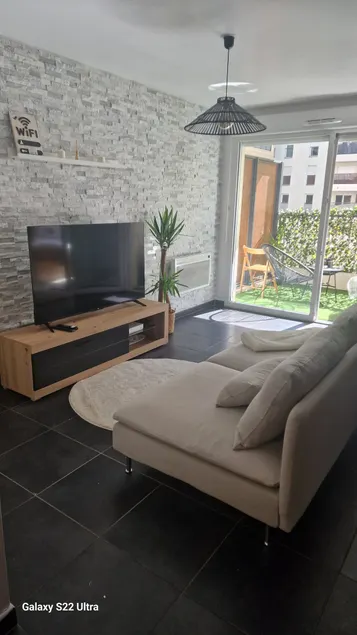 Cozy apartment close to the stadium and the beach - Image 1