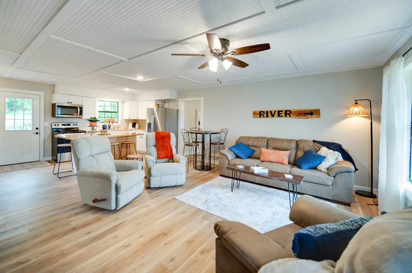 John & Mary's Place - River Home - Image 1