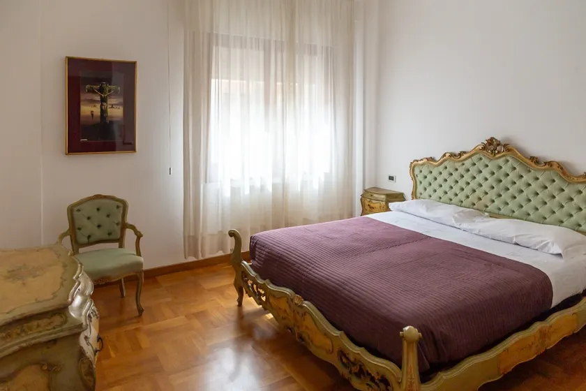 Di Ale Elegant House - Image 1