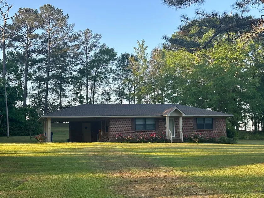 Country comfort retreat close to Troy - Image 1