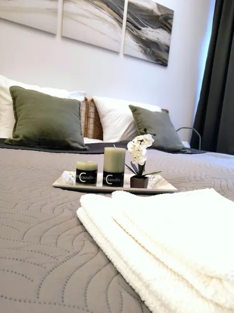 Cozy suite for 4 in the center - Image 1