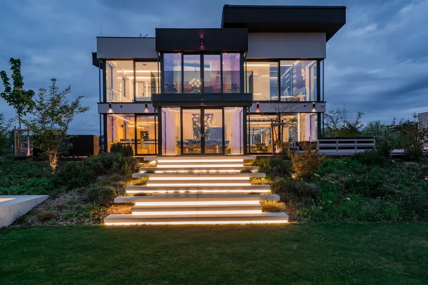 Chandelier Sky Mansion - Image 1