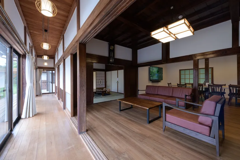 Over 300 ㎡ Renovated Old House for up to 15 People | Rural Landscape, BBQ, Ping Pong, Dog Run - Image 1
