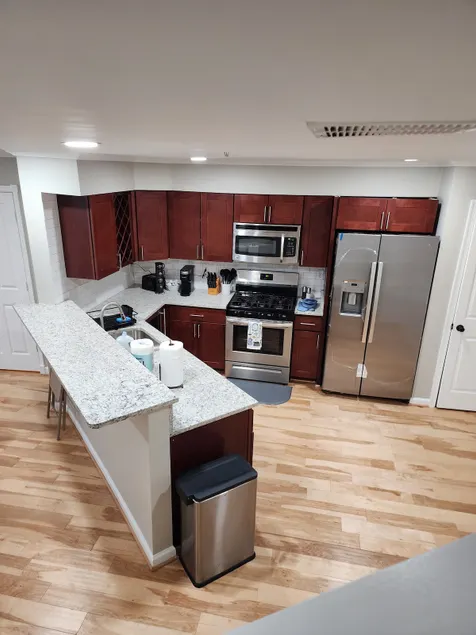 Townhome Ideal for Longer Stays - Image 1