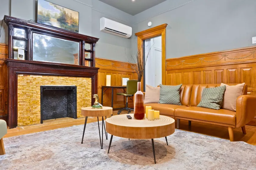 1 Min to Subway: King Bed, Luxe Airy Space + Patio - Image 1