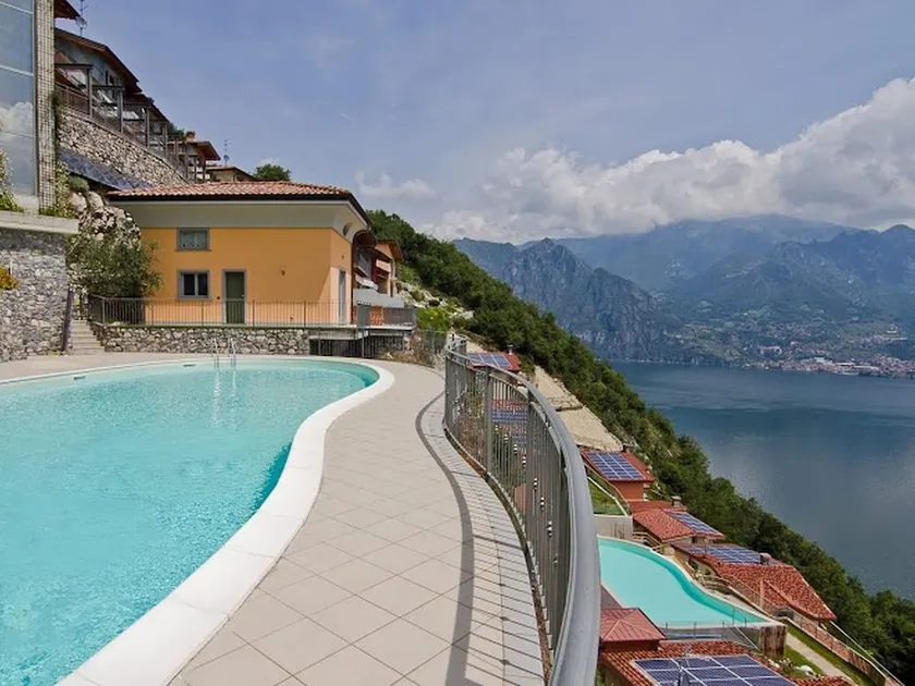 EnjoyIseoLake - Dante with spacious balcony and Lake view - Image 1