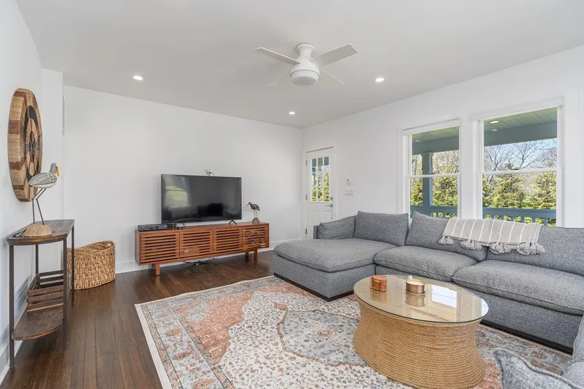 North Fork Vineyard White Farmhouse AirBnB - Image 1