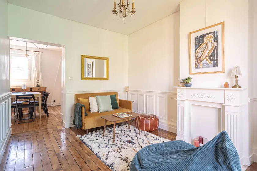 Chic & Serene Retreat Steps from Buttes-Chaumont - Image 1