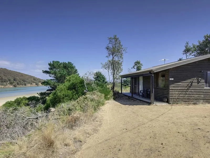 Steeles Island - Cottage 2 - Image 1