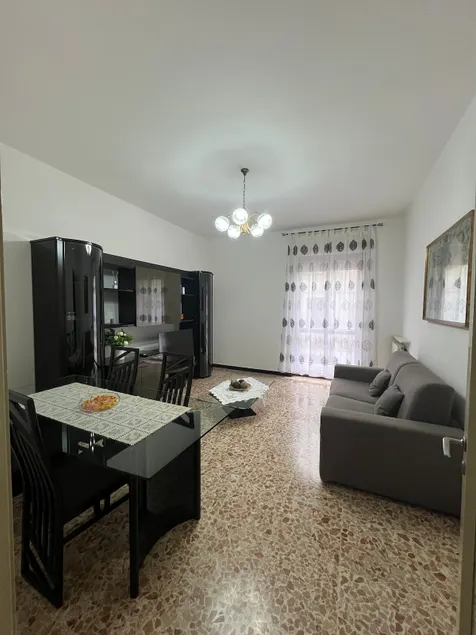 Bologna Apartment - Image 1