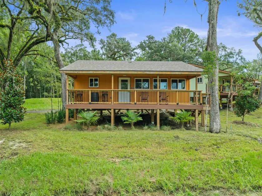 Lakeview Cabin 4-Farm of Dreams Resort Brooksville - Image 1