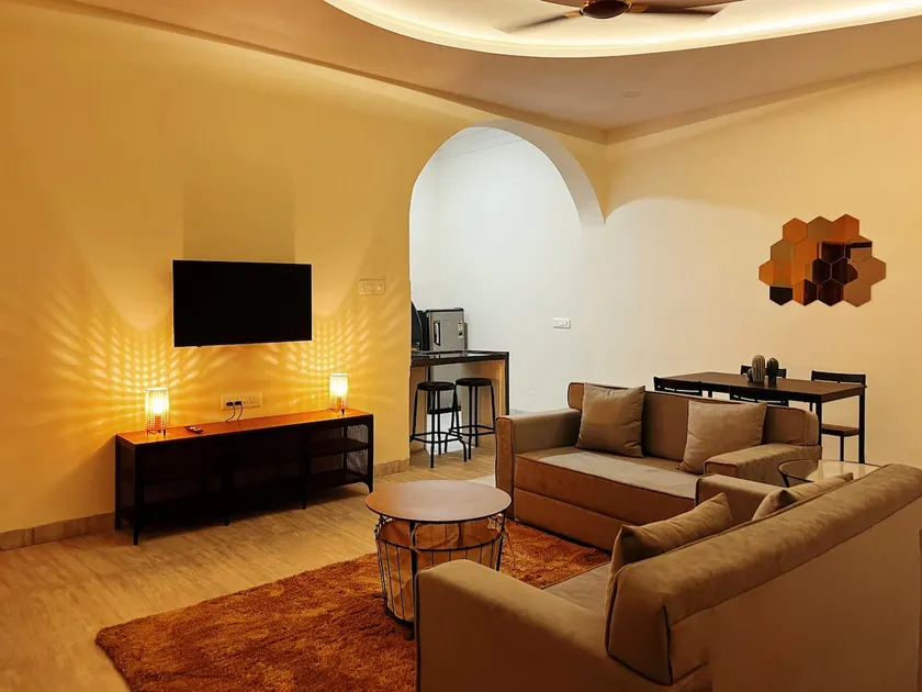 2 Bedroom Apt in the heart of the city - Image 1