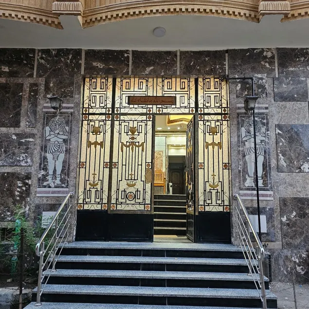 Pharaoh's Palace, and Tours - Image 1