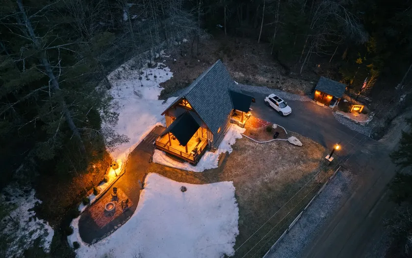 Luxe Rustic Cabin Near Okemo - Image 1