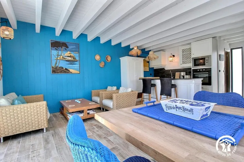 La Maison bleue Domainedecolomban - Image 1