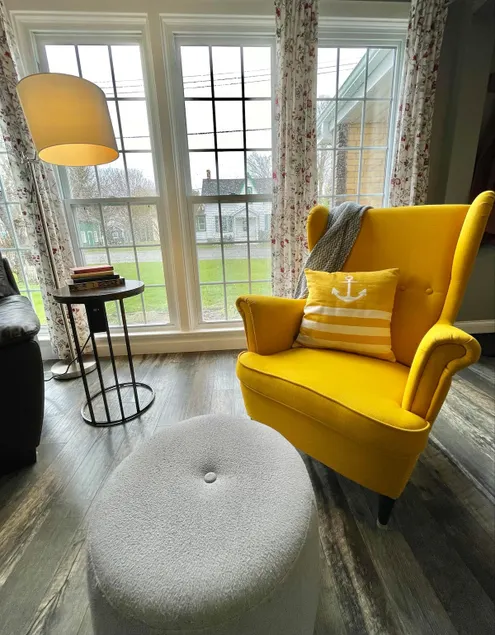 Picton Retreat - Walk to Downtown and Cozy, Stylish - Image 1