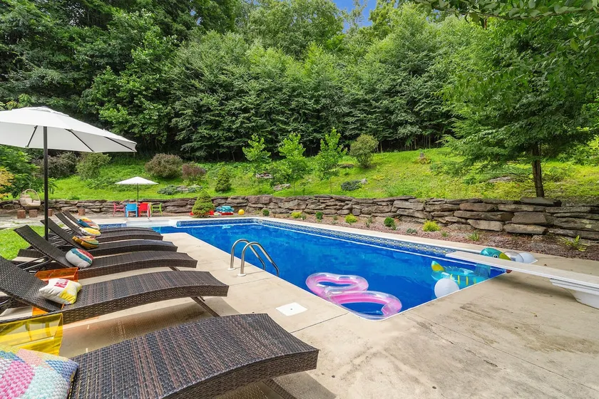 Luxurious Creekfront Estate - Inground Heated Pool - Image 1