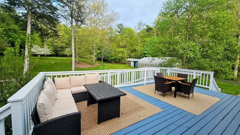 Spacious 5-Acre Family Retreat in the Catskills - Image 1