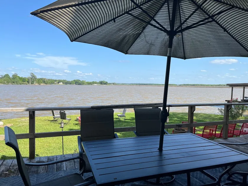Unique Location. Best part of the lake! - Image 1