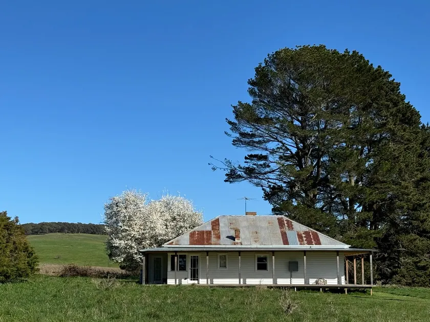 The Artist's cottage - Taralga - Image 1