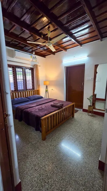 UrbanEase Properties - Glanwoods Inn - Image 1