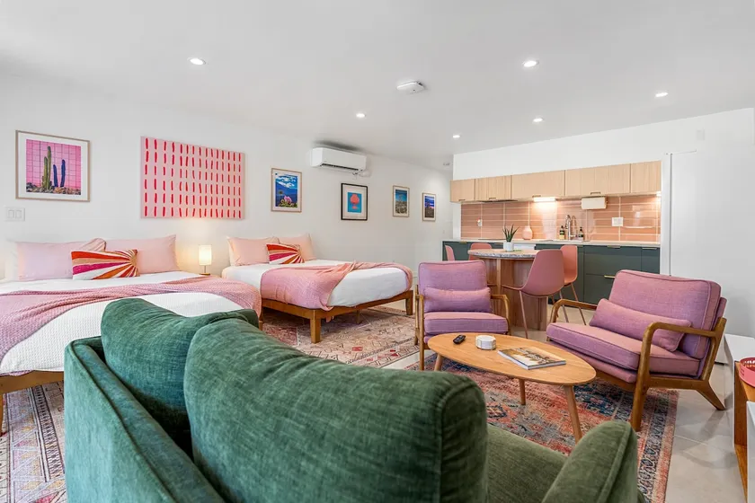 Poolside Pink 2 beds. Heated Pools. Paseo. Pets OK - Image 1
