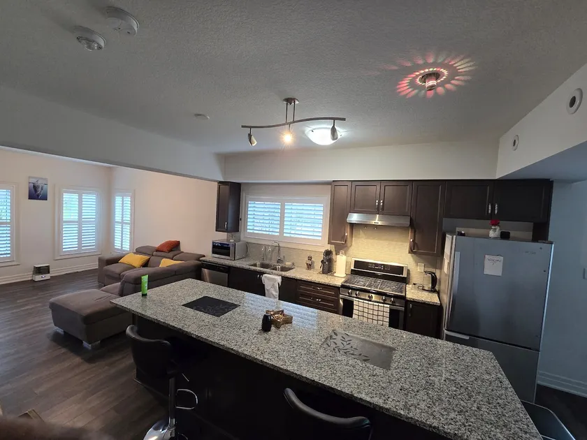 Lovely home with great view:Near Every Convenience - Image 1