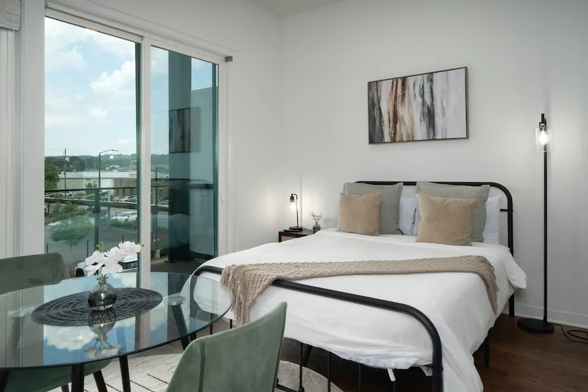 Luxurious Studio l Patio Views! - Image 1
