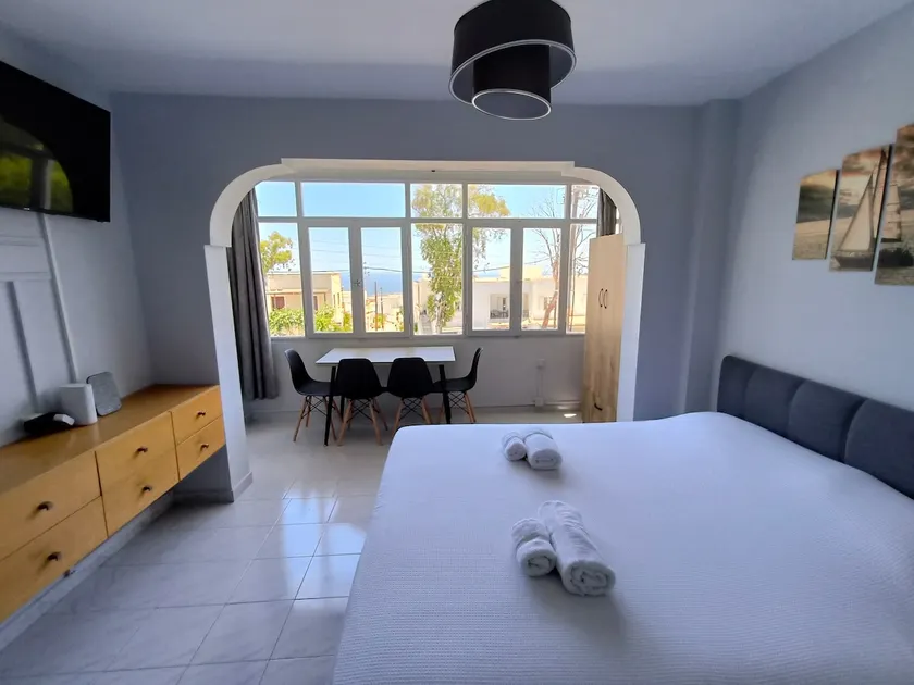 Central Fira Suites - Image 1