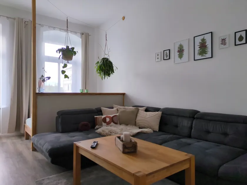 3-Room Apartment, Central & Flexible, with Balcony - Image 1