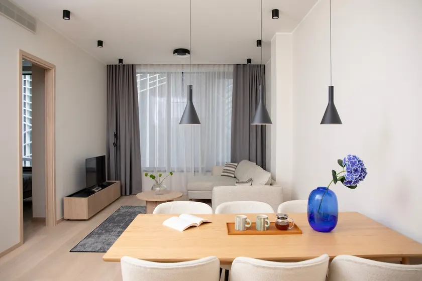 Spacious 1-Bedroom Apartment in Central Tallinn - Image 1