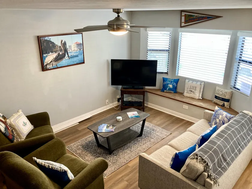 Avalon Home Close to Beach - Image 1