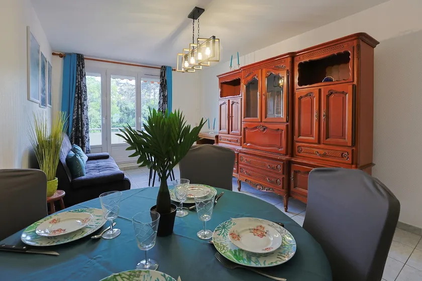 Light & Space: Lyon and Pilat at your Fingertips - Image 1