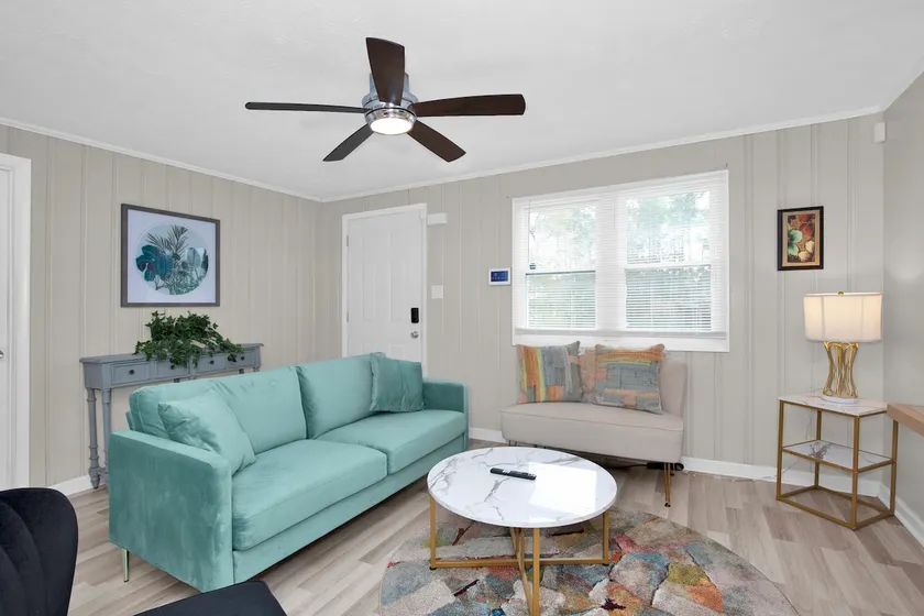 Cozy 2BDR Oasis*Min to Med Center, Univ & Downtown - Image 1