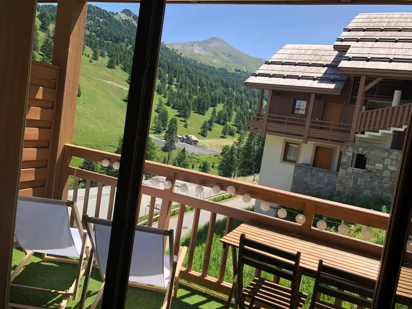 Cozy 1-bedroom apartment • Ski-in/ski-out • Heated pools • WIFI - Image 1