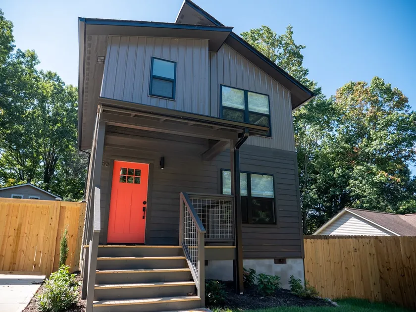 Lux 3BR Retreat w/ Firepit, BBQ, 3 mi to Downtown - Image 1