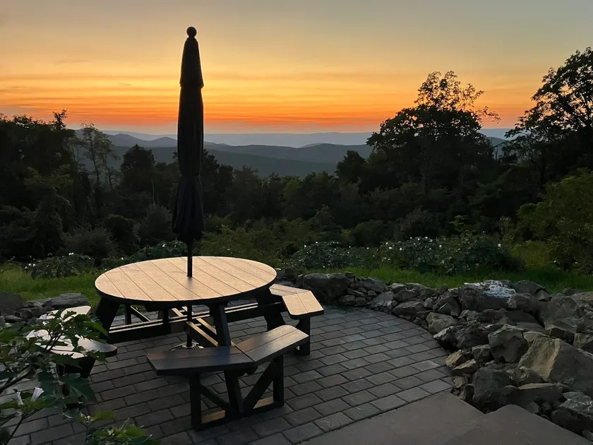 Shenandoah Hideaway - Image 1