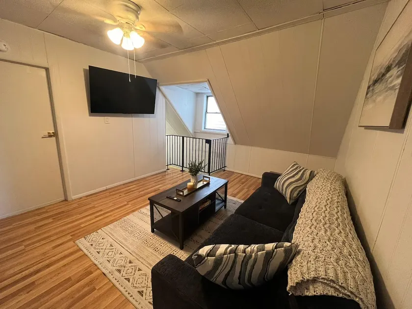 1 bedroom apt 10 mins to EWR and 30 mins to NYC - Image 1