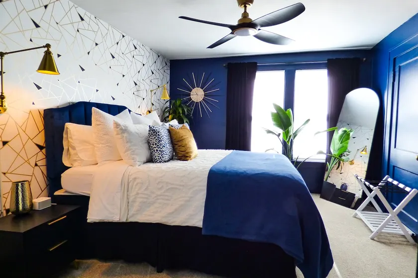The Fern-A Boutique Stay In the heart of Wheeling - Image 1