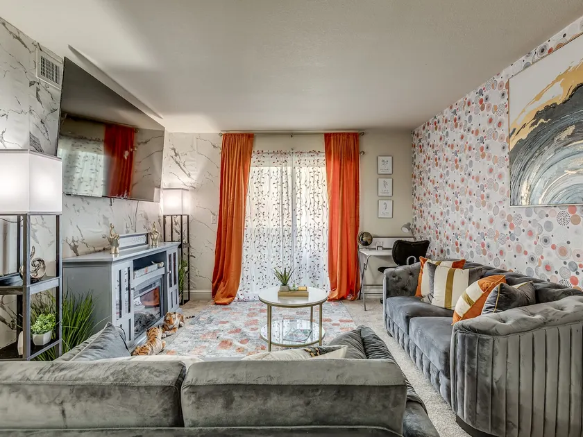 Village Haven: Kg/Sofabed/office - Image 1