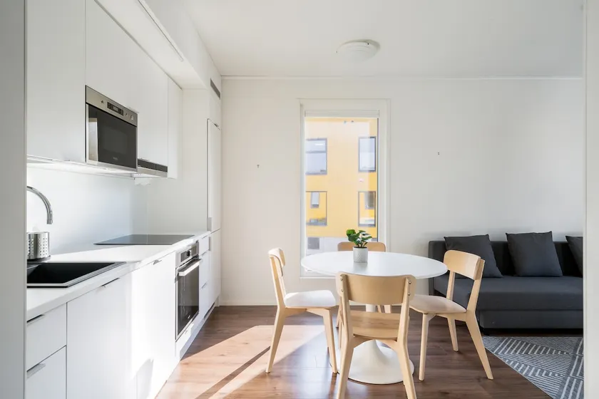 Cozy apartment with one bedroom, parking - Image 1
