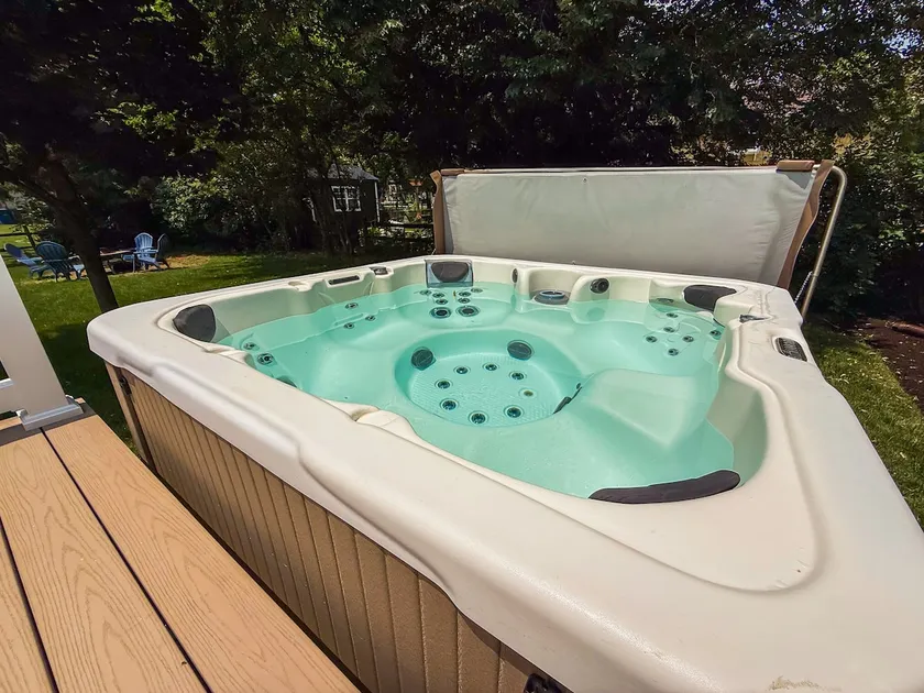 Chic 4BR Stay + Hot Tub • Relax, Gather & Unwind - Image 1