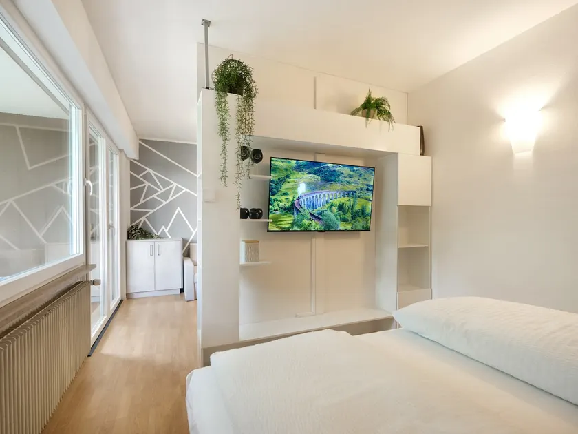 Central Palm Studio with free Parking - Image 1