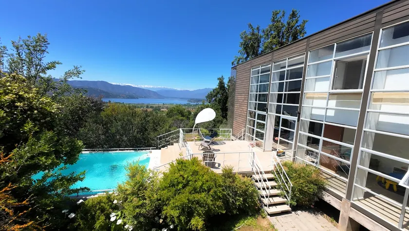 Sun house in Laguna de Aculeo - Image 1