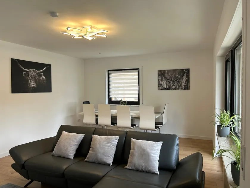 Greenview Apartment Trier - 3 beds 2 bedrooms - Image 1