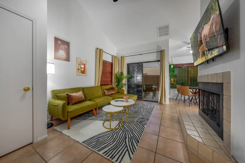 St. Mary's Gem | Cozy | 1 BR 1 BA | Garage | Patio - Image 1